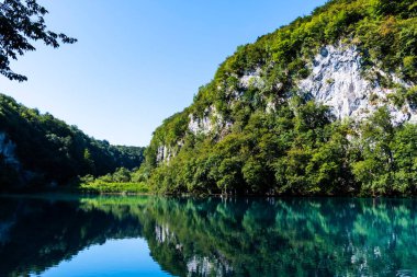 Plitvice Lakes Ulusal Parkı Hırvatistan 'ın en eski ve en büyük ulusal parklarından biri..