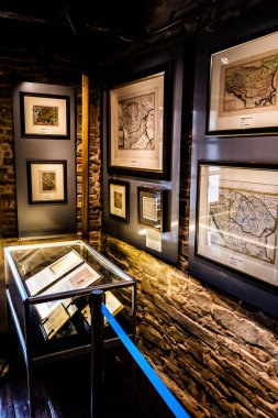 SIGHISOARA, ROMANIA - 23 Eylül 2022: Silah ve Haritalar Evi