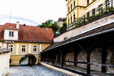 Saat Kulesi Geçidi ya da Yaşlı Kadınlar Geçidi. Sighisoara, Romanya.