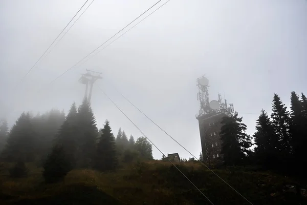 Ptt Kulesi Sinaia Dan Gelen Teleferik Sütunları 1400 Metre Romanya — Stok fotoğraf