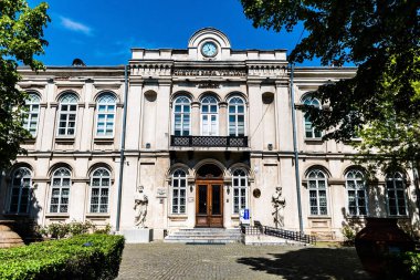 PLOIESTI, ROMANIA - 30 Nisan 2023: Prahova İlçe Tarih ve Arkeoloji Müzesi.