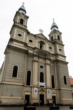 SUMULEU CIUC, ROMANIA - 25 Haziran 2023: Fransisken Manastırı.