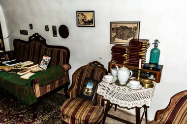 BrANCOVENESTI, ROMANIA - 27 Haziran 2023: Brancovenesti, Mures County 'deki Kendi Kemeny Kalesi.