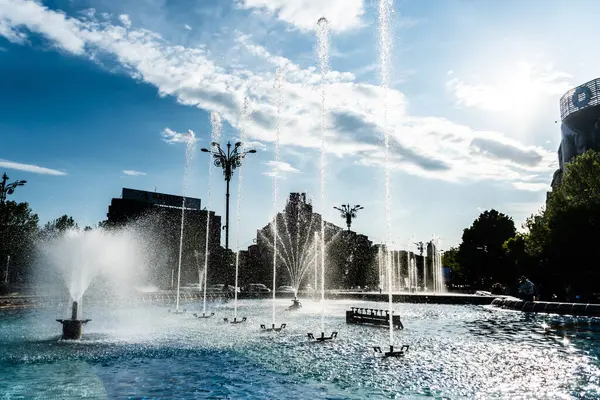 Bucharest Romania May 2023 Artesian Fountains Union Square Downtown — Stock Photo, Image