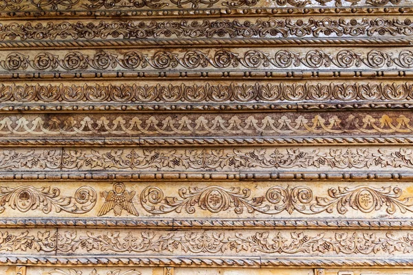 Madeira Velha Esculpida Estilo Romeno Tradicional Uma Parede Igreja — Fotografia de Stock