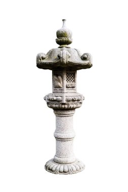 Japon taş feneri beyaz arkaplanda izole edildi.