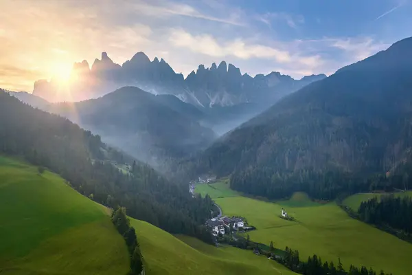 Reisethema Dolomiten Morgenblick Auf Die Idyllische Landschaft Der Dolomiten Südtirol Stockbild