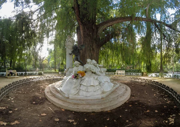Памятник Поэту Густаво Адольфо Беккеру Городе Севилья — стоковое фото