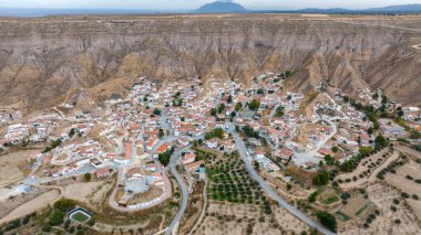 İspanya 'nın Granada ili Gorafe belediyesinin manzarası.