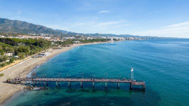 Endülüs, Costa del Sol 'da Marbella kasabasında güzel bir iskele.