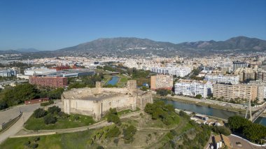 Fuengirola, Endülüs 'teki Sohail kalesinin manzarası