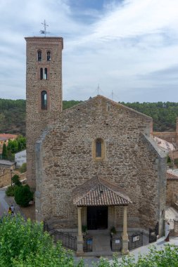 Buitrago de Lozoya 'daki Kale' nin Santa Maria Kilisesi