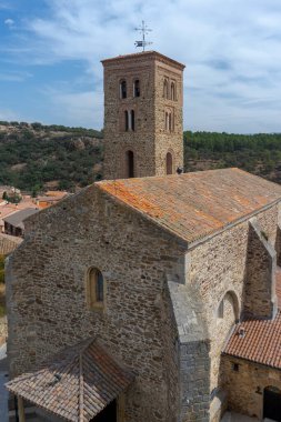 Buitrago de Lozoya 'daki Kale' nin Santa Maria Kilisesi