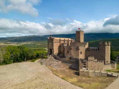 Navarra, İspanya 'daki Javier kalesinin hava manzarası.