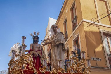 San Benito Kardeşliği 'nin Gizemli Geçit Töreni Sevilla' da Kutsal Hafta