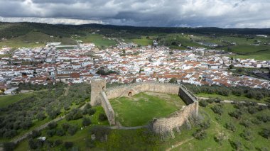 Alanis Şatosu Seville, İspanya