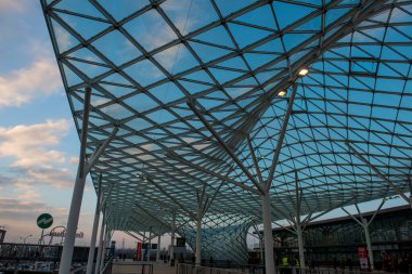 Milan İtalya 6 Aralık 2022: Fiera 'da L' Artigiano dünya zanaatkarlığına adanmış yıllık bir ticaret fuarıdır.