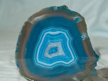 Oltre il koli madenlerinden çıkarılan mineral örneği.