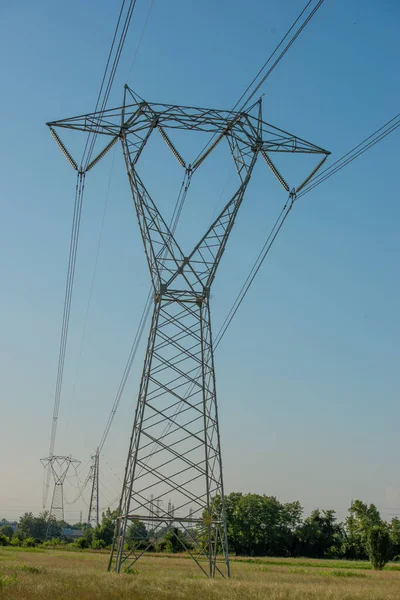 Elektrische Pyloon Voor Hoogspanning Het Open Platteland — Stockfoto