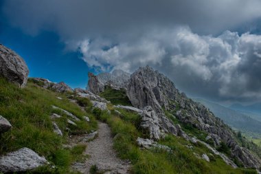 İtalya 'da Alpler' in Kayaları