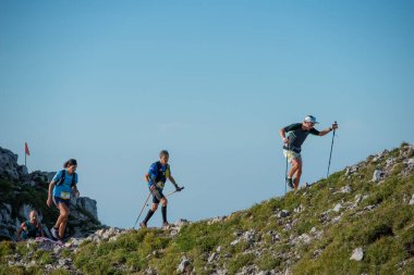Serina İtalya 3 Eylül 2023: Fiziksel ve psikolojik açıdan iyi eğitimli atletler için tehlikeli dağ koşusu
