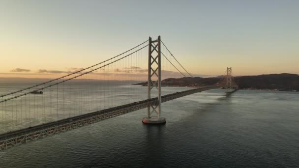 Lehký Provoz Mostě Akashi Ostrov Awaji Při Východu Slunce Vysoce — Stock video