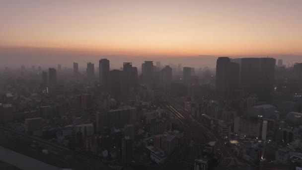 High Rise Buildings Dark Hazy City Dawn Color Sky High — Stockvideo