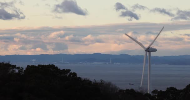 Single Wind Turbine Awaji Island Beautiful Sunset Sky Background High — Stockvideo