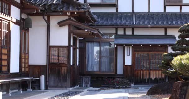 Water Slowly Drips Tiled Roof Traditional Japanese Wooden Building High — 비디오