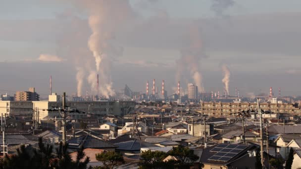Smoke Billows Chimneys Industrial Plant Residential Neighborhood High Quality Footage — Video