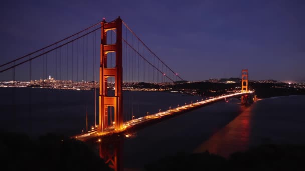 Licht Verkeer Golden Gate Bridge Naar San Francisco Nachts Hoge — Stockvideo