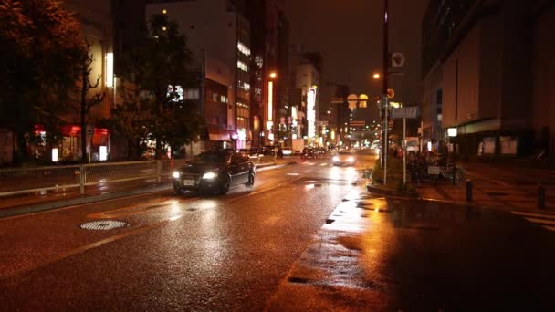 Osaka Japão Abril 2023 Carro Luxo Liga Rua Molhada Chuva — Vídeo de Stock