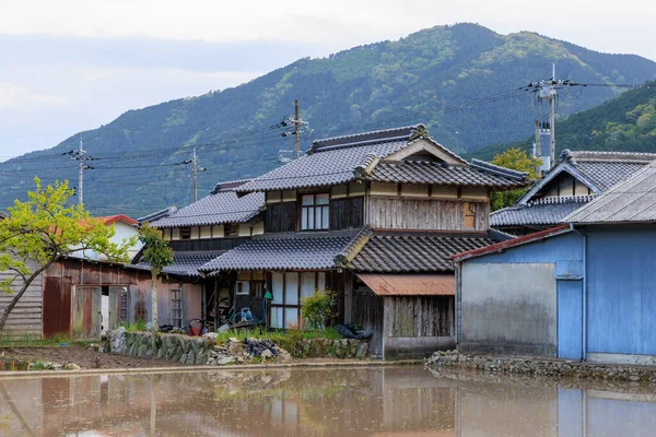 Tradiční Japonský Dřevěný Dům Zaplavený Rýžovým Polem Malém Městě Kvalitní — Stock fotografie