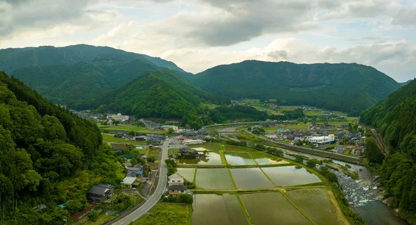 Luftaufnahme Überfluteter Reisfelder Durch Dorf Und Fluss Gebirgstal Hochwertiges Foto — Stockfoto