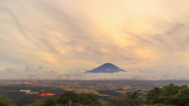 Solnedgång Tid Förflutit Fuji Med Moln Och Stadsljus Rörelse Högkvalitativ — Stockvideo