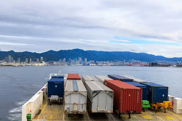 2023年9月23日 港から船積みの船積みコンテナ 高品質の4K映像 — ストック写真