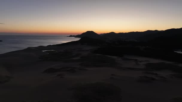 Dark Sand Dunes Coast First Light Sunrise Hits Sky High — Stock Video
