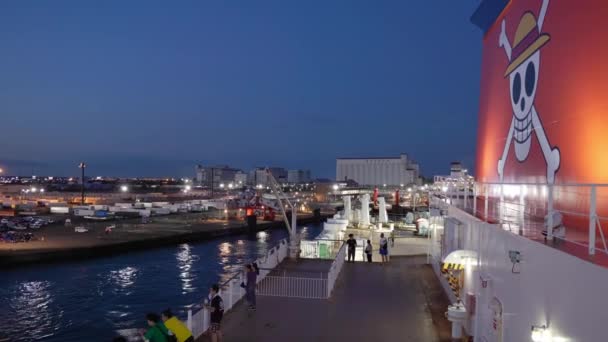 Hokkaido Japan August 2023 Passengers Deck Watch Ferry Depart Tomakomai — Stock Video