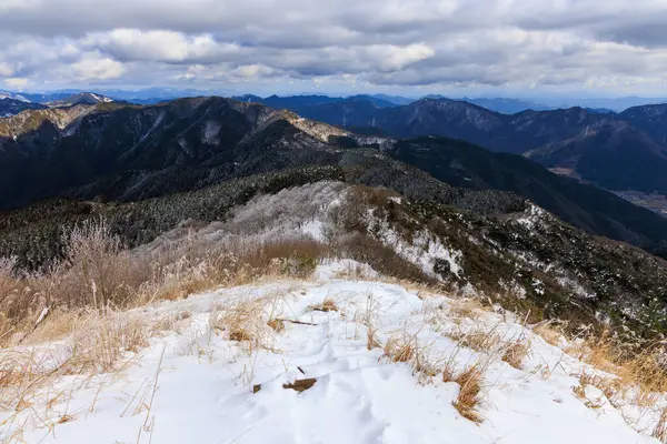 Pemandangan Dari Puncak Gunung Bersalju Musim Dingin Yang Indah Foto Stok Gambar Bebas Royalti