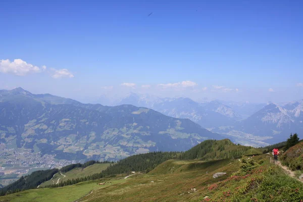 オーストリアの山々 アルプバッハ地方をハイキング — ストック写真