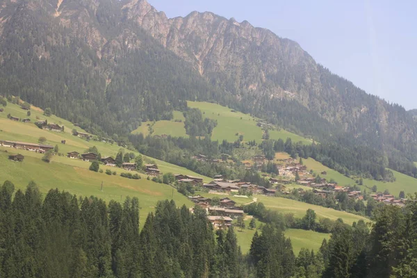 Senderismo Por Las Montañas Austríacas Zona Alpbach —  Fotos de Stock