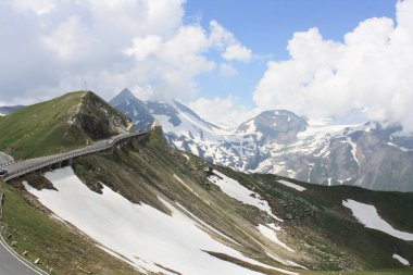 Grossglockner Yüksek Alp Yolu, Avusturya 'da dağ geçidi..