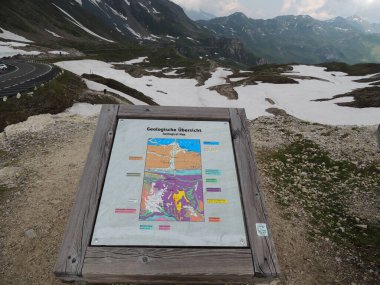 Grossglockner Yüksek Alp Yolu, Avusturya 'da bir dağ geçidi..