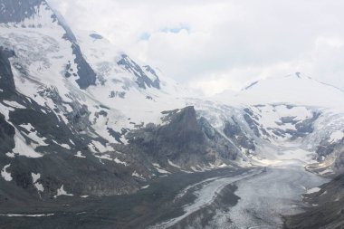 Avusturya 'nın dağlarının manzaraları..