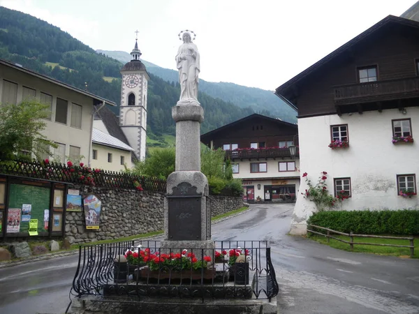 Grosskirchheim Miasto Austrii Położone Podnóża Gór — Zdjęcie stockowe
