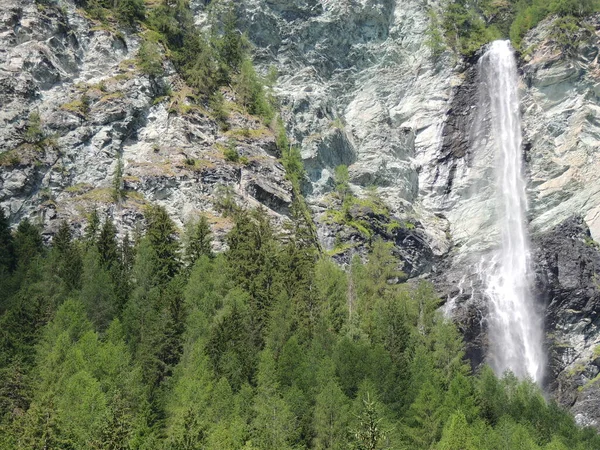 Jungfernsprungsvattenfall Den Alpina Zonen Österrike — Stockfoto