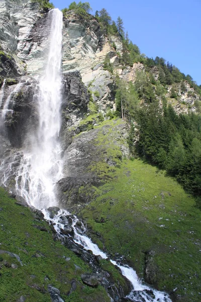 Jungfernsprungsvattenfall Den Alpina Zonen Österrike — Stockfoto