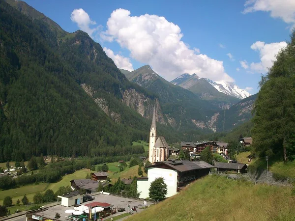 Heiligenblut Město Rakousku Srdci Alpské Zóny — Stock fotografie