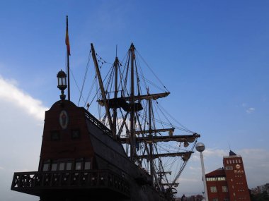 Portugalete, Vizcaya 'da eski gemilerin sergilendiği bir balıkçı köyü. İspanya.