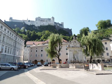 Salzburg, Alpler manzaralı Avusturya şehri..